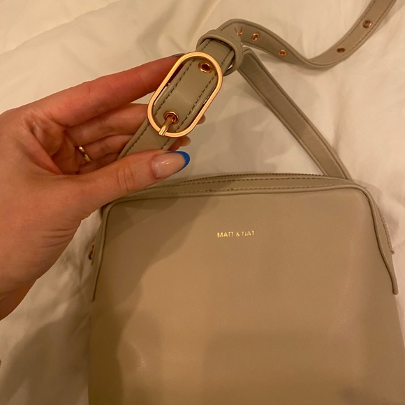 Matt & Nat crossbody - Picture 3 of 5